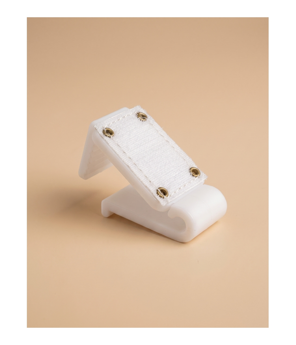Table Clip Velcro with  Eyelet - one size